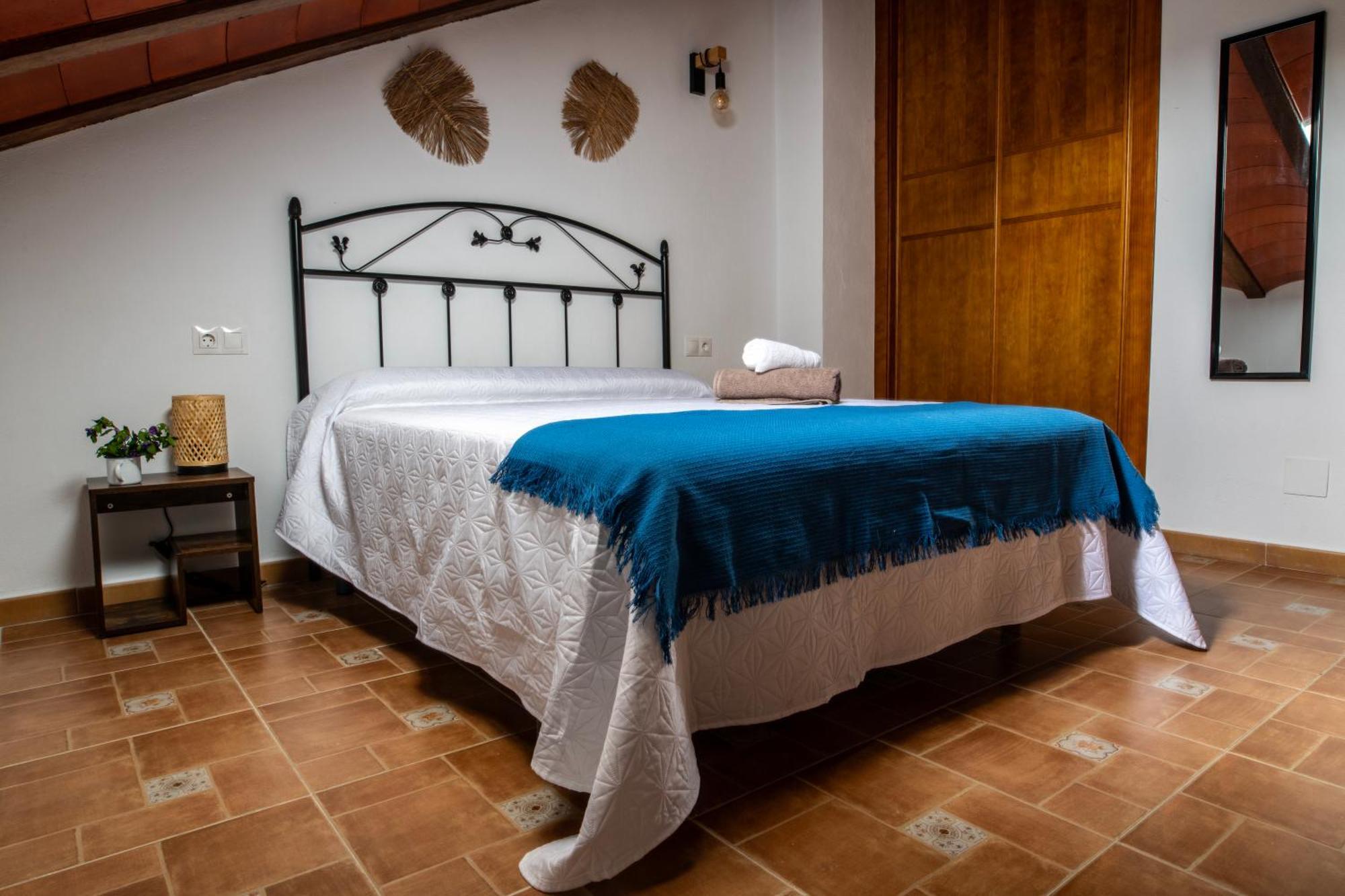 Alojamiento Turistico Loma Alta Cambil Exterior foto